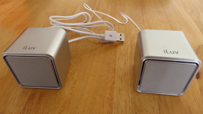 iluv compact usb-powered stereo speakers for mac and pc laptop-silver